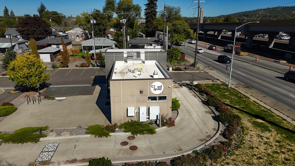 1605 N Greene St, Spokane, WA à louer - Photo du bâtiment - Image 2 de 5