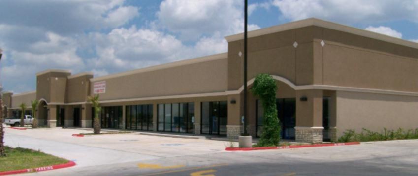 568 Springmart Blvd, Brownsville, TX for lease Building Photo- Image 1 of 3