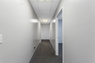 6804 S Dixie Hwy, Glendale, KY for lease Interior Photo- Image 2 of 21