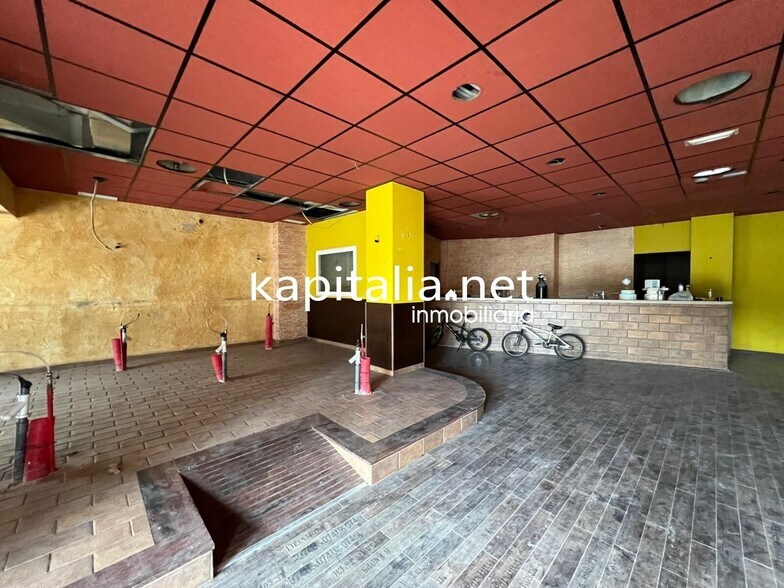 Commerce de détail dans Ontinyent à vendre - Photo du bâtiment - Image 2 de 5