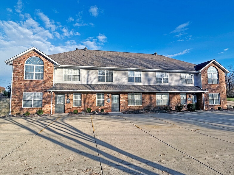 6201 W Main St, Maryville, IL à louer - Photo du bâtiment - Image 1 de 4