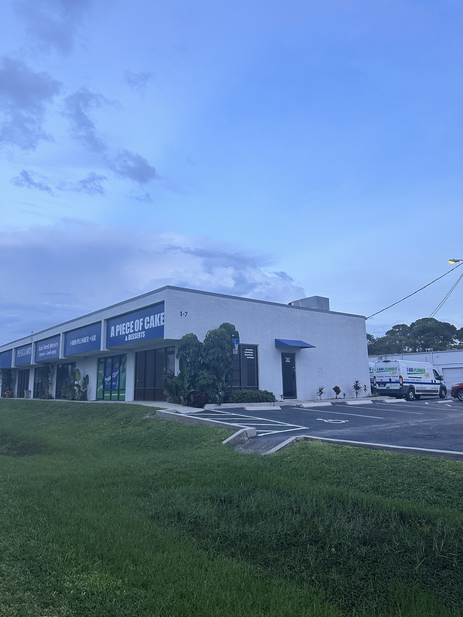 3350 Ulmerton Rd, Clearwater, FL for lease Building Photo- Image 1 of 4