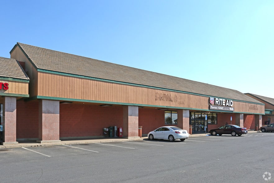 260 N Highway 65, Lindsay, CA à louer - Photo du bâtiment - Image 3 de 4