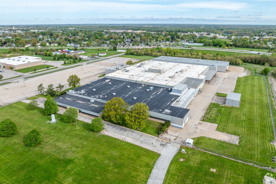 510 E Agency Rd, West Burlington, IA à vendre - Photo du bâtiment - Image 1 de 14