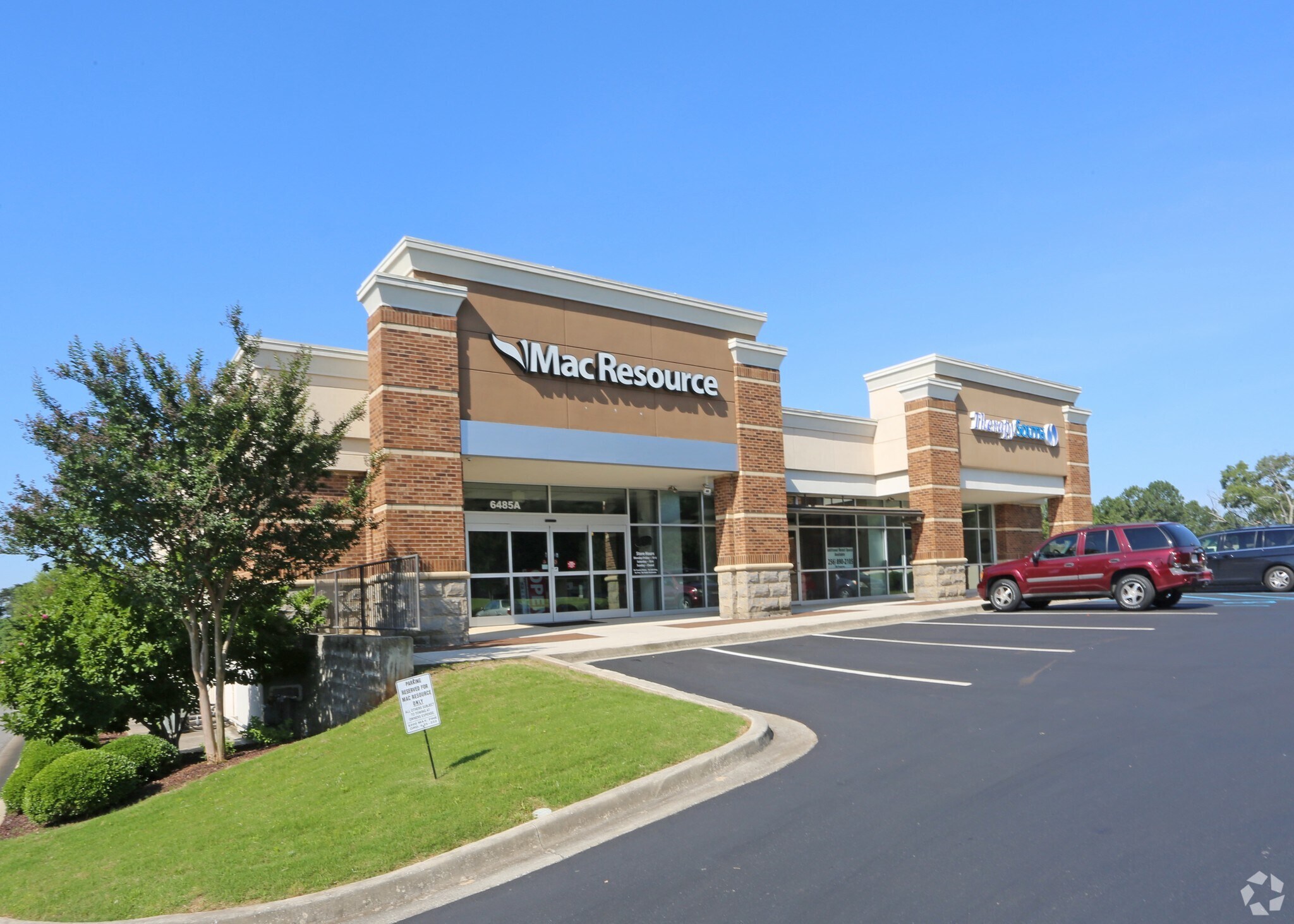 6485 University Dr NW, Huntsville, AL for lease Primary Photo- Image 1 of 6