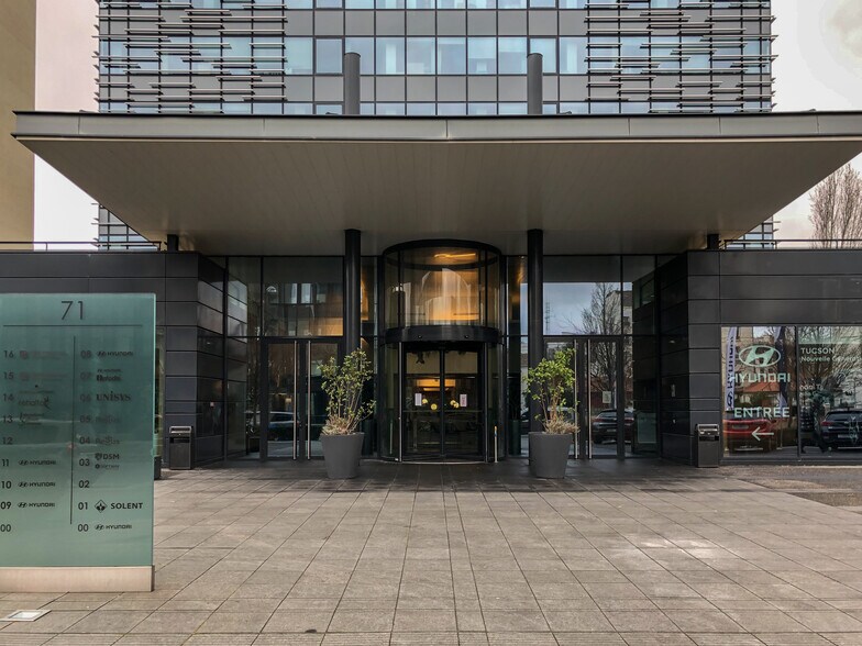 71 Boulevard National, La Garenne-Colombes à louer - Photo du bâtiment - Image 2 de 3