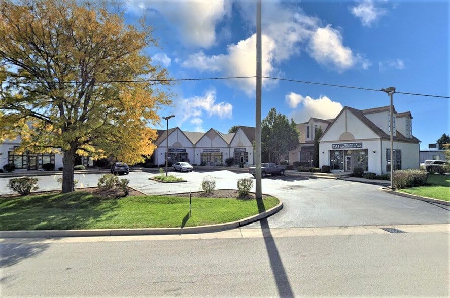 1595 Weld Rd, Elgin, IL à louer - Photo principale - Image 1 de 9