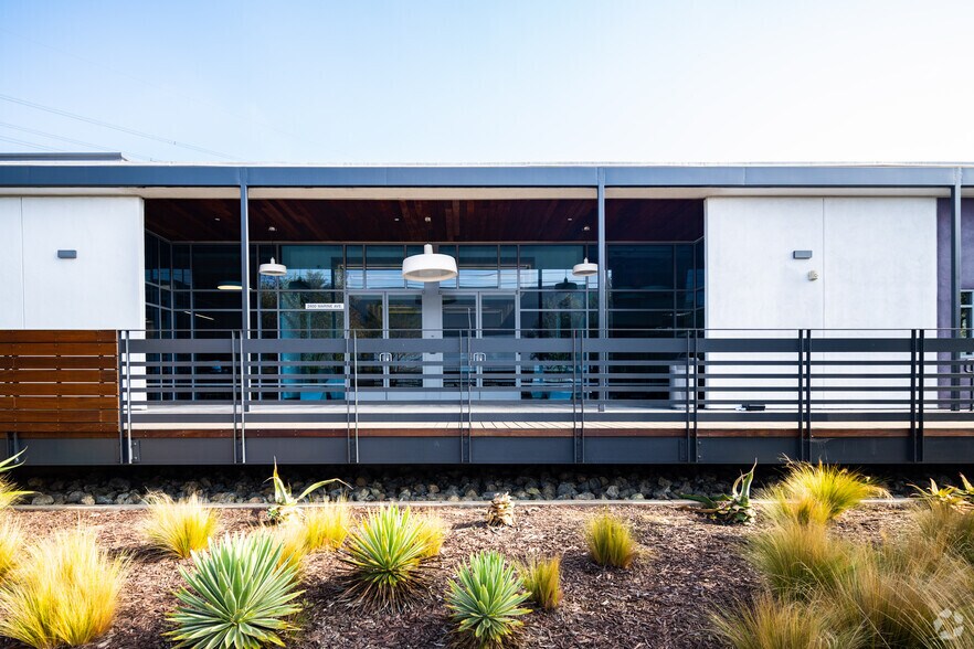 2400 Marine Ave, Redondo Beach, CA for lease - Building Photo - Image 2 of 3