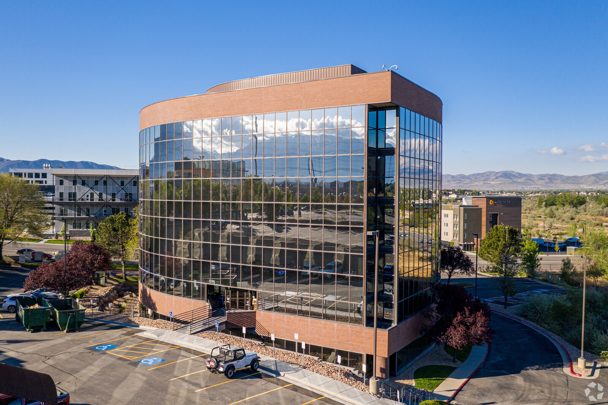 406 W South Jordan Pky, South Jordan, UT à louer Photo principale- Image 1 de 6