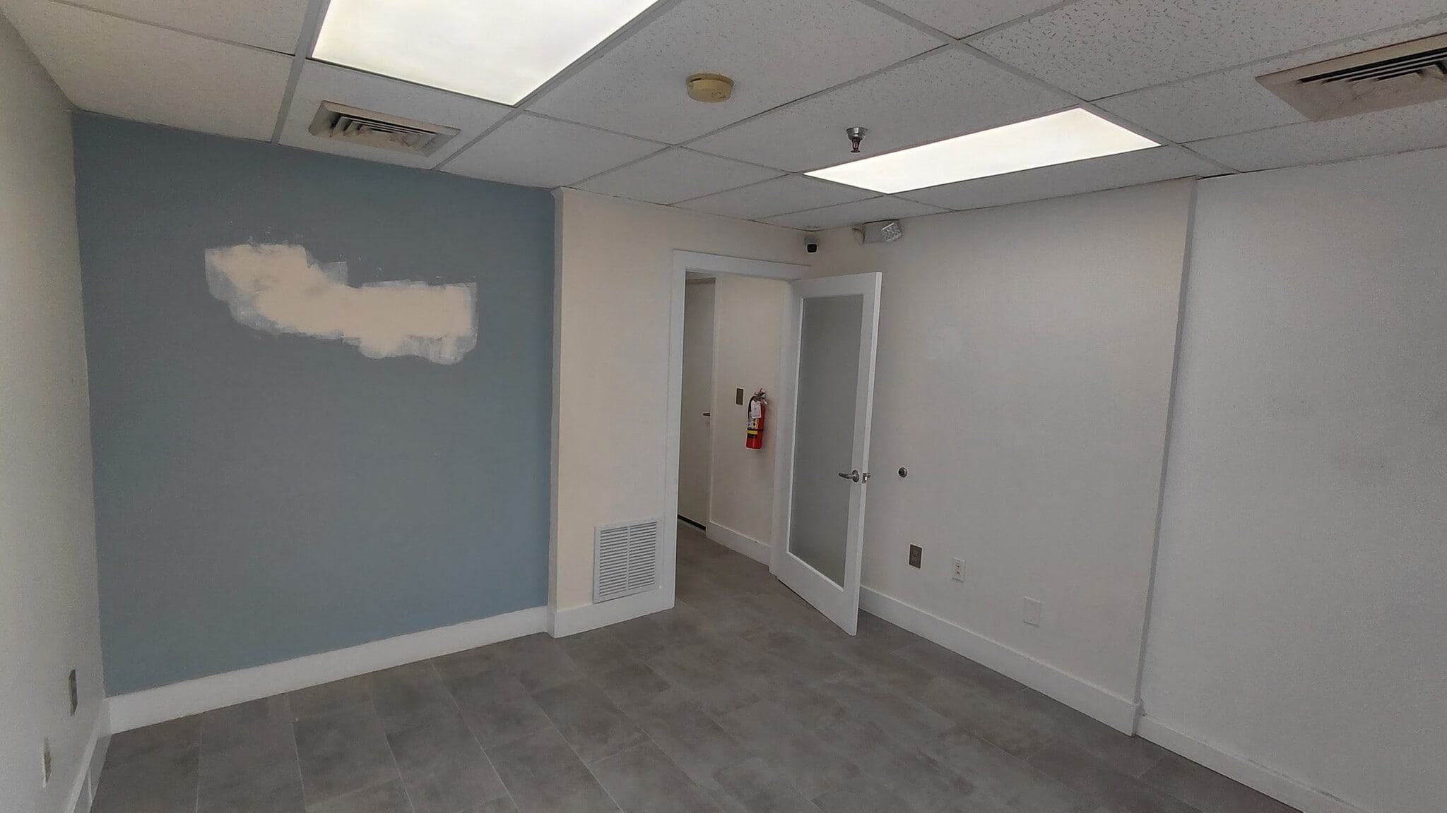 21113 Johnson St, Pembroke Pines, FL à louer Photo intérieure- Image 1 de 7