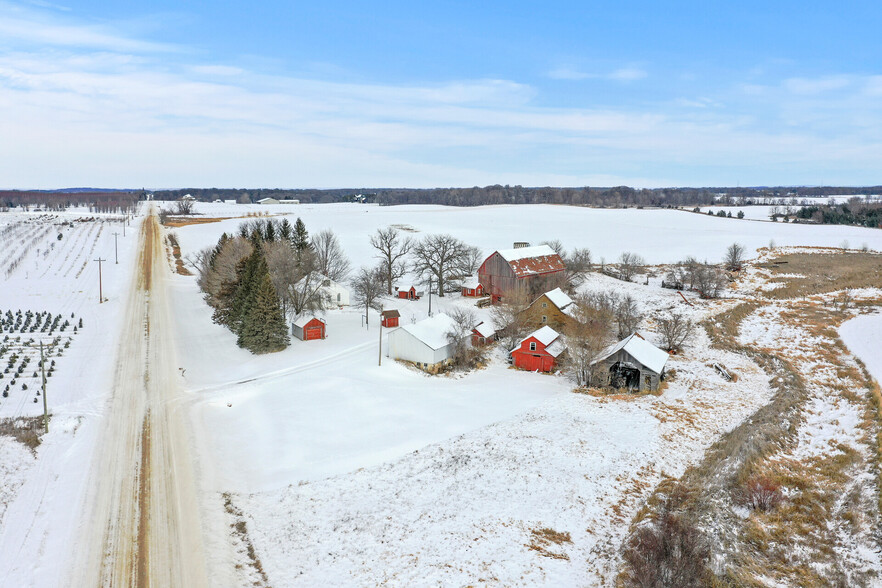 8680 Pioneer Trl, Loretto, MN à vendre - Aérien - Image 1 de 1