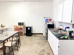 5777 Baum Blvd, Pittsburgh, PA for lease Interior Photo- Image 1 of 3