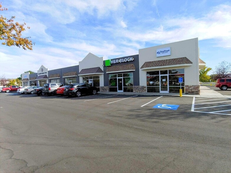 822 E Main St, Grantsville, UT for lease - Building Photo - Image 2 of 3