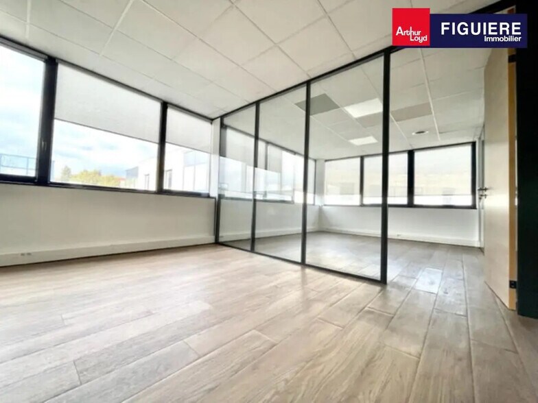 1 Rue Mahatma Gandhi, Aix-en-Provence for lease - Building Photo - Image 2 of 15