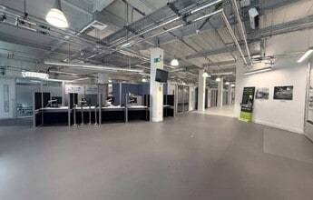 2-26 Sylvania Way S, Clydebank à louer Photo intérieure- Image 1 de 2