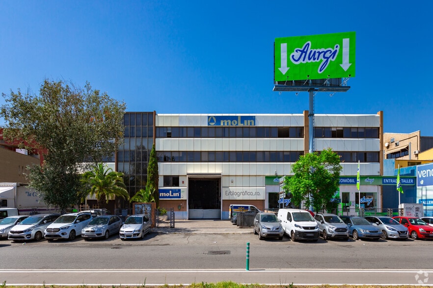 Office in Cornellà de Llobregat, Barcelona for lease - Building Photo - Image 2 of 4