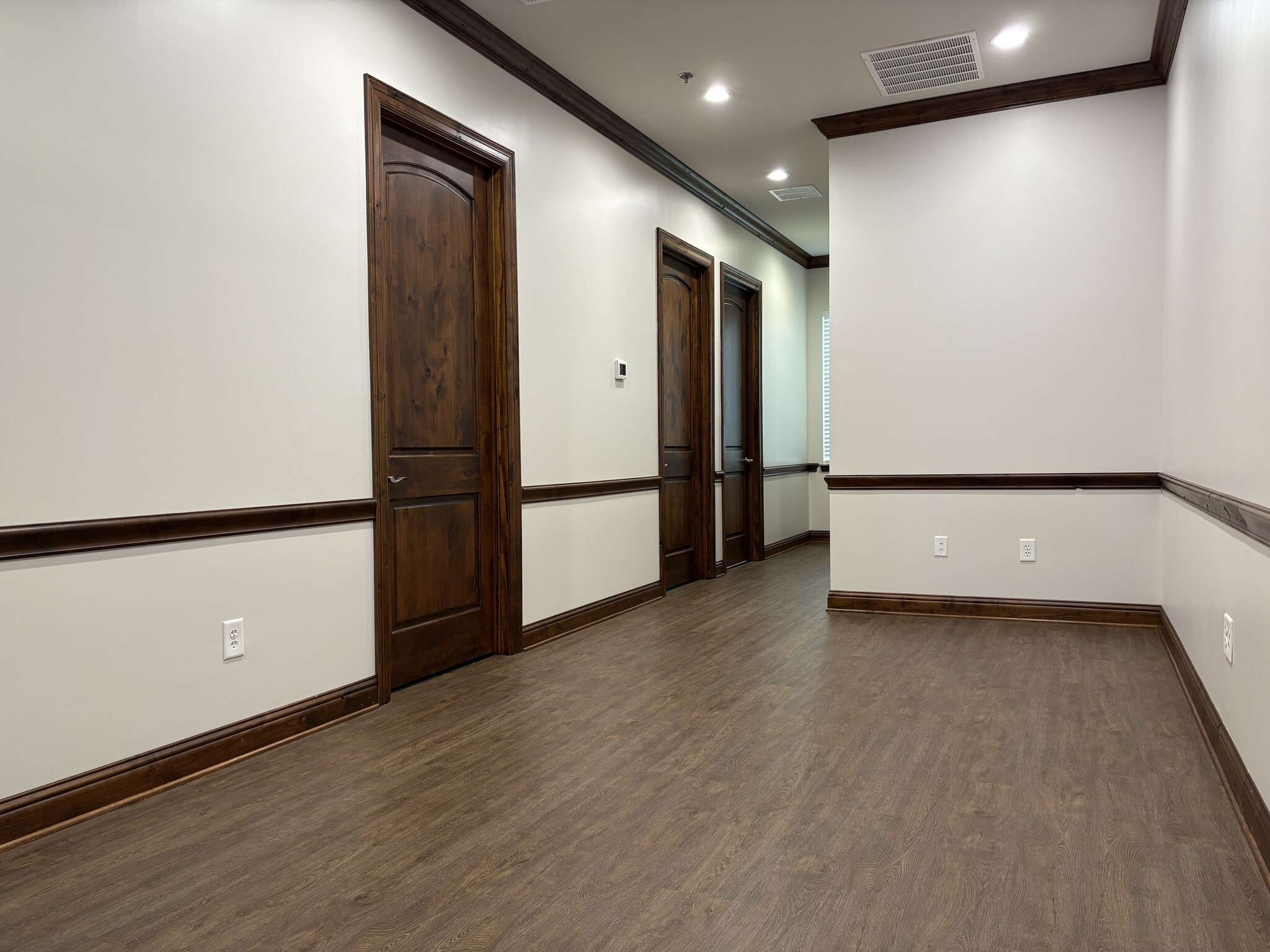 4645 Avon Ln, Frisco, TX for lease Interior Photo- Image 1 of 9