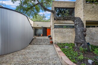 8647 Wurzbach Rd, San Antonio, TX à louer Photo intérieure- Image 1 de 6