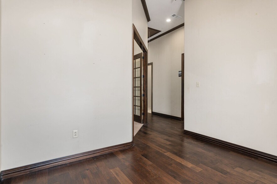 9300 John Hickman Pky, Frisco, TX à louer - Photo intérieure - Image 3 de 21