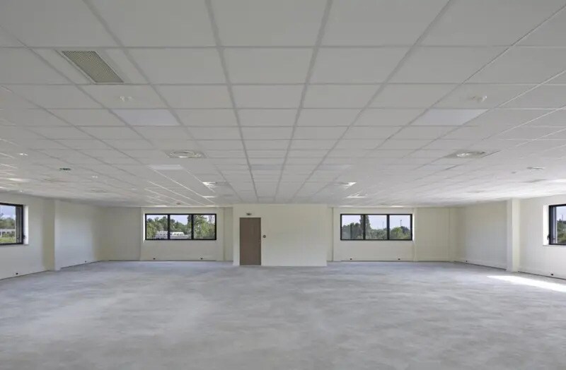 Flex dans Dardilly à louer - Photo du bâtiment - Image 3 de 18