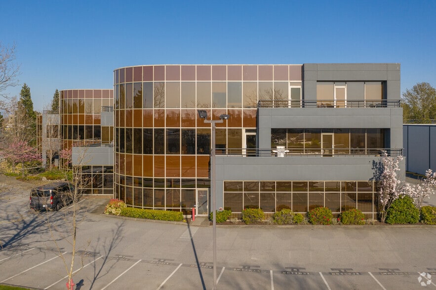 11120 Horseshoe Way, Richmond, BC for lease - Building Photo - Image 3 of 5