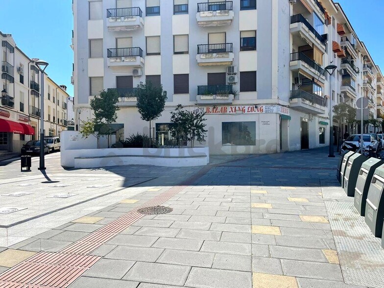 Commerce de détail dans Antequera, Málaga à louer - Photo du bâtiment - Image 2 de 6