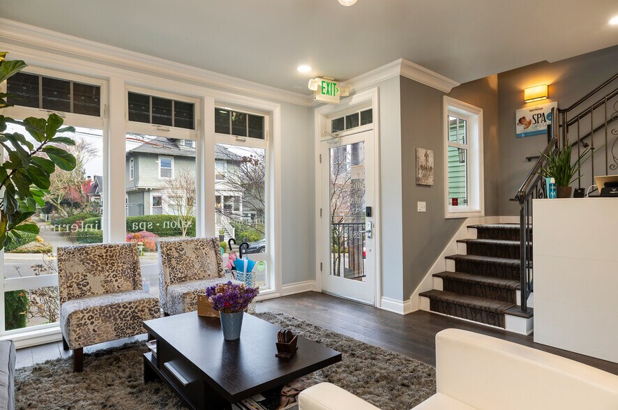 407 W Galer St, Seattle, WA à vendre - Photo du bâtiment - Image 3 de 21