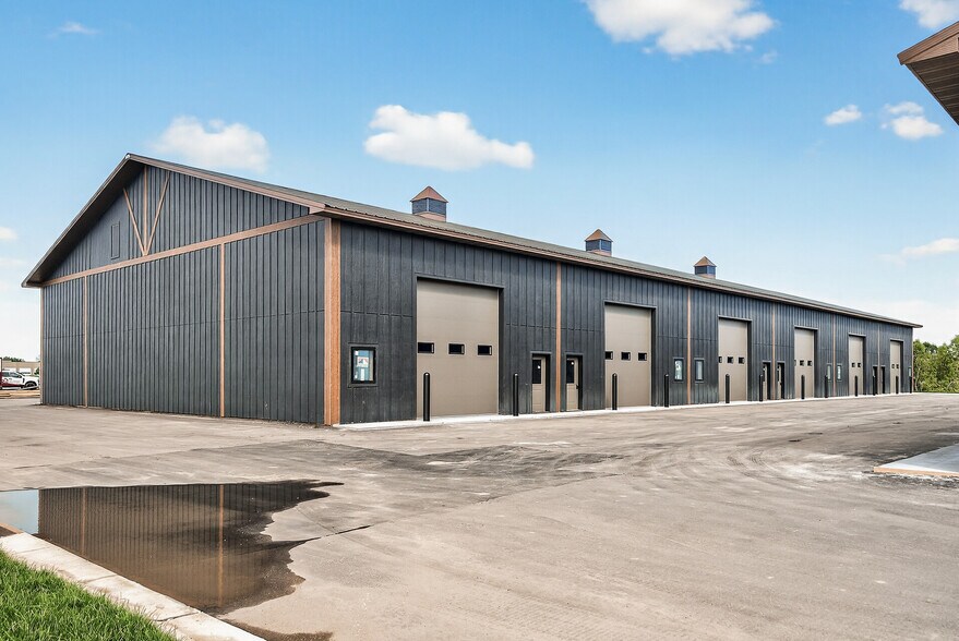 10200 72nd St NE, Otsego, MN à vendre - Photo du bâtiment - Image 3 de 19