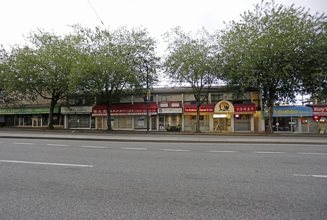 More details for 8516-8532 Granville St, Vancouver, BC - Retail for Lease