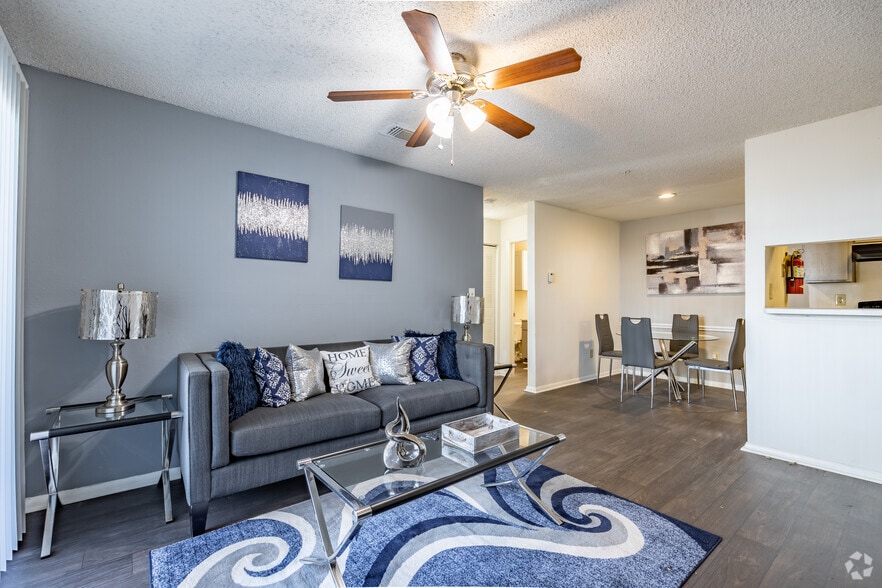 5816 Covington Hwy, Decatur, GA for sale - Interior Photo - Image 2 of 93