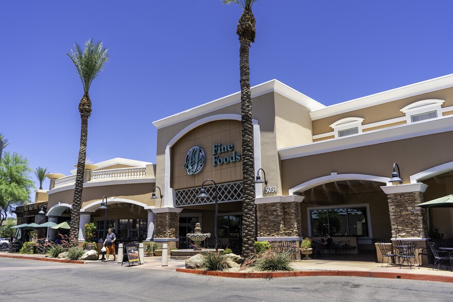 N Frank Lloyd Wright Blvd, Scottsdale, AZ à louer - Photo du bâtiment - Image 1 de 9