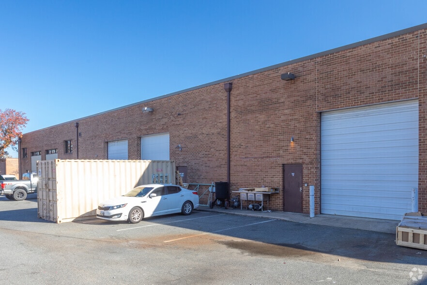 5710 General Washington Dr, Alexandria, VA à louer - Autre - Image 2 de 4