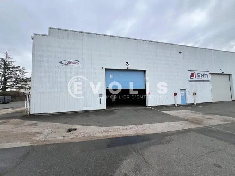 Office in Belleville-en-Beaujolais for lease - Building Photo - Image 2 of 9