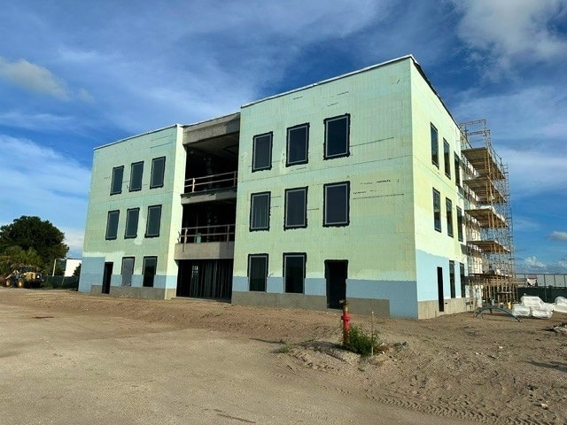 3006 Executive Dr, Venice, FL for lease - Building Photo - Image 2 of 4