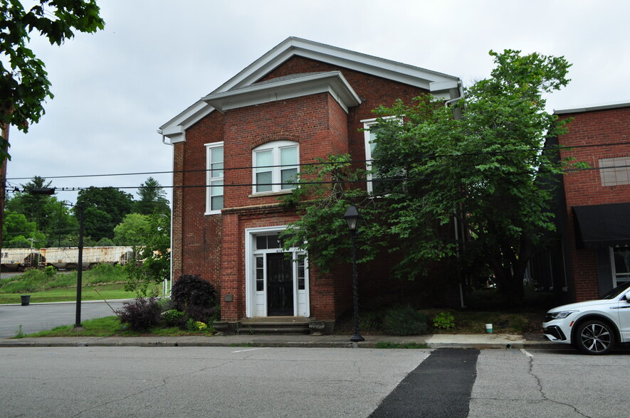 414 Wharf St, Loudon, TN for sale - Building Photo - Image 3 of 26