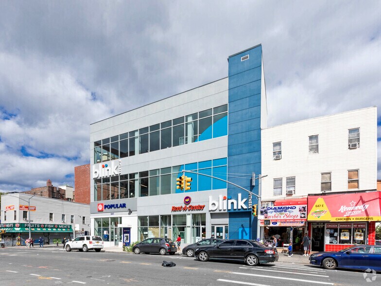 641-645 E Tremont Ave, Bronx, NY à louer - Photo du bâtiment - Image 3 de 3