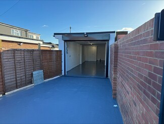 More details for 2 Heather Close, Romford - Flex for Lease