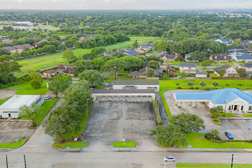 723 Rollingbrook Dr, Baytown, TX à vendre - Aérien - Image 3 de 14