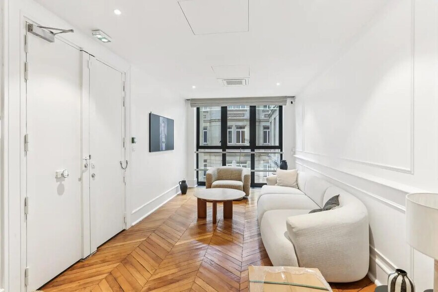 47 Avenue George V, Paris à louer - Photo intérieure - Image 3 de 14