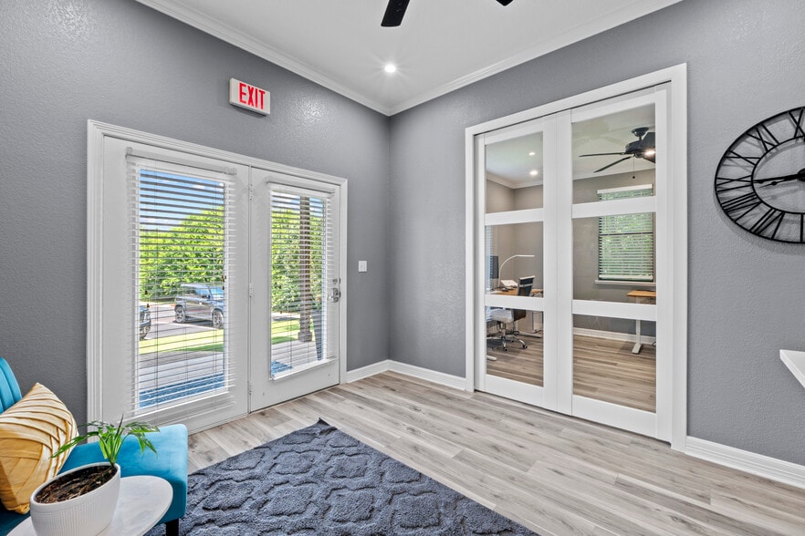 3000 Joe Dimaggio Blvd, Round Rock, TX for sale - Lobby - Image 2 of 13