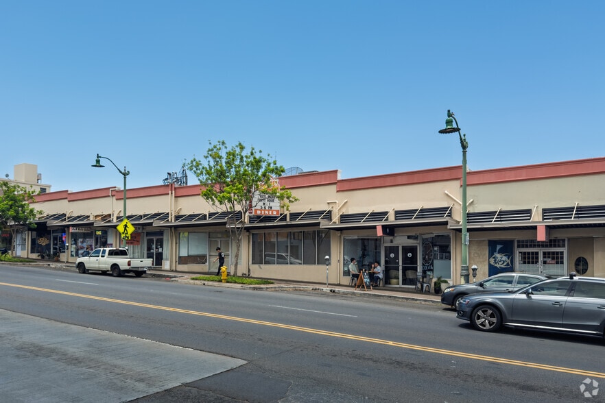 3571 Waialae Ave, Honolulu, HI for lease - Primary Photo - Image 1 of 5