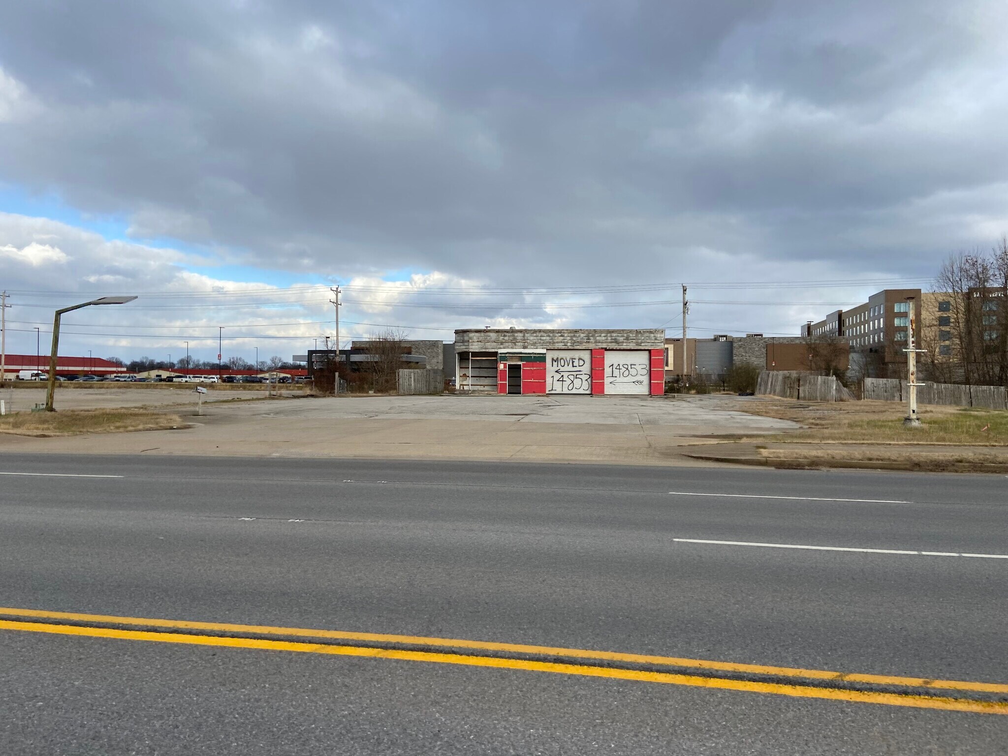 15372 Fort Campbell Blvd, Oak Grove, KY à louer Photo du bâtiment- Image 1 de 4