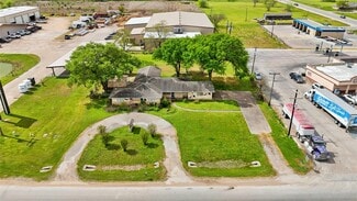 More details for 1605 E Main St, Eagle Lake, TX - Specialty for Sale