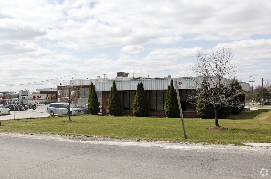 111 The West Mall, Toronto, ON for sale - Building Photo - Image 1 of 1