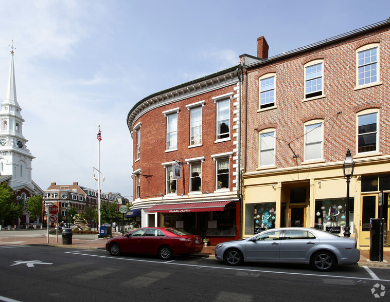 10-12 Market Sq, Portsmouth, NH à louer - Photo du bâtiment - Image 3 de 3