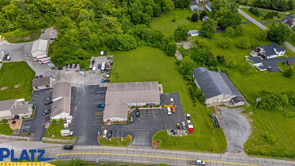 9939 South Ave, Poland, OH à louer - Photo du bâtiment - Image 3 de 6