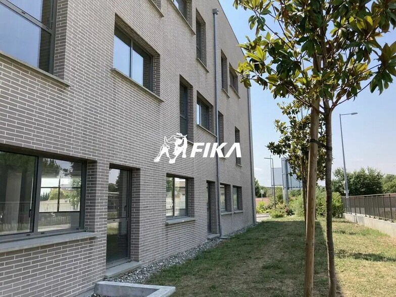 Bureau dans Colomiers à louer - Photo du bâtiment - Image 2 de 5