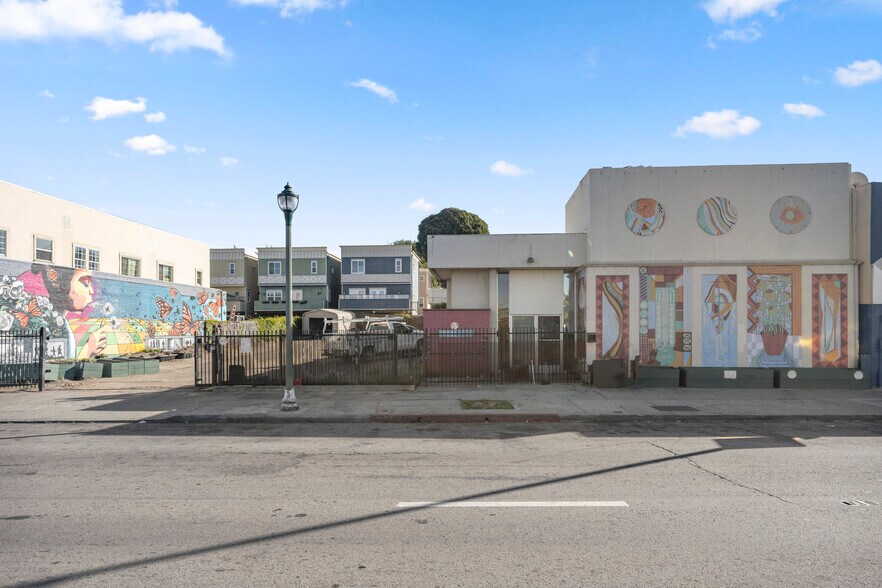 5920 San Pablo Ave, Oakland, CA à louer - Photo du bâtiment - Image 1 de 3