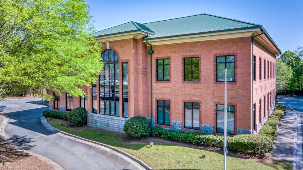 525 E Crossville Rd, Roswell, GA à louer - Photo du bâtiment - Image 3 de 14