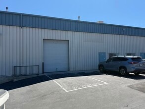 17205 Eucalyptus St, Hesperia, CA for lease Interior Photo- Image 1 of 7